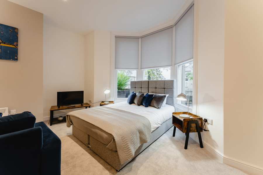 Halifax Serviced Accommodation at Prescott Street Apartment, close to transport and attractions. Ideal for business and leisure. Book Now