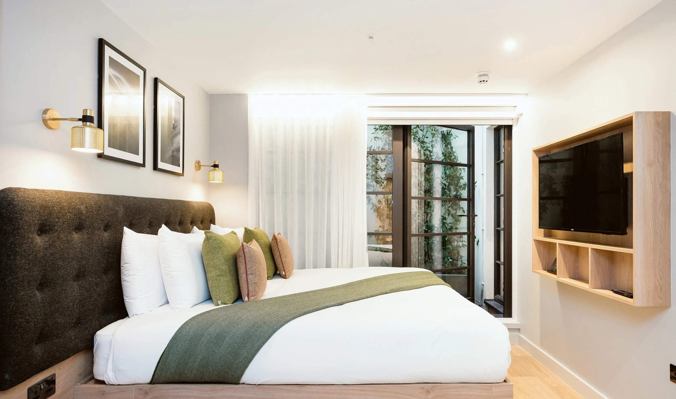 Middlesex Street Apartment - The City of London Serviced Apartments - London | Urban Stay