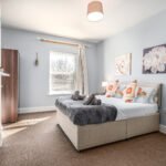 Book Serviced Apartments Bedford for groups, business stays or family holidays. Our short let accommodation with parking is near Bedford station