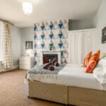 Book Serviced Apartments Bedford for groups, business stays or family holidays. Our short let accommodation with parking is near Bedford station