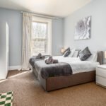 Book Serviced Apartments Bedford for groups, business stays or family holidays. Our short let accommodation with parking is near Bedford station