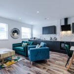 Book Short Let Apartments Hull for serviced, furnished stays near the city centre. Perfect for short breaks or extended visits.