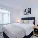 Book Short Let Apartments Hull for serviced, furnished stays near the city centre. Perfect for short breaks or extended visits.