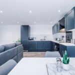 Book Short Let Apartments Hull for serviced, furnished stays near the city centre. Perfect for short breaks or extended visits.