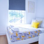 Our Short Term Apartments Luton offer 5-bedroom accommodation near Luton Airport. Perfect for teams, families, and business travellers!