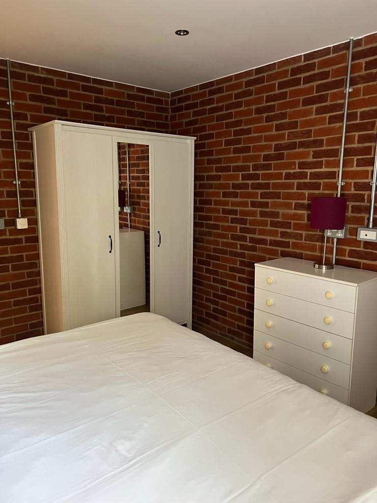 Watford Serviced Apartments North London | Urban Stay Stylish-Watford-Serviced-Apartments-at-9-Station-Road-near-Watford-Junction.-Perfect-for-business-or-leisure,-with-London-links.-Book-Now
