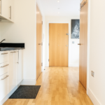 Canary Wharf Executive Apartments London | Modern & Affordable Apartments | Free Wifi | 24/7 Emergency Support | Urban Stay