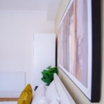 Our Short Term Apartments Luton offer 5-bedroom accommodation near Luton Airport. Perfect for teams, families, and business travellers!