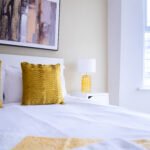 Our Short Term Apartments Luton offer 5-bedroom accommodation near Luton Airport. Perfect for teams, families, and business travellers!