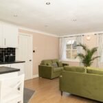 Book Serviced Apartments Hammersmith for a stylish stay with easy access to central London. Perfect for business or leisure.