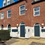 Chertsey Serviced Apartments with parking near Thorpe Park, Heathrow, and London. Perfect for business and leisure stays in Surrey.