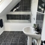 Modern Horley Serviced Apartment near Gatwick Airport with Wi-Fi, transport links, business hubs, shops, theatre, and countryside attractions