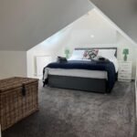 Modern Horley Serviced Apartment near Gatwick Airport with Wi-Fi, transport links, business hubs, shops, theatre, and countryside attractions