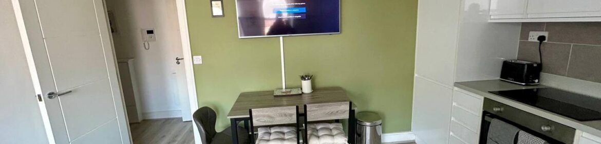 Chertsey Serviced Apartments For Short & Long Stays | Urban Stay Chertsey Serviced Apartments with parking near Thorpe Park, Heathrow, and London. Perfect for business and leisure stays in Surrey.