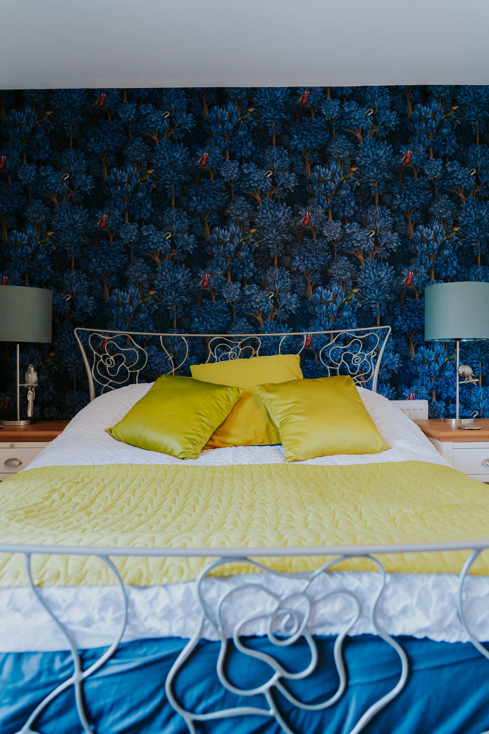 Horsham Serviced Apartments For Short & Long Stays |Urban Stay Stylish-Horsham-Serviced-Apartments-with-garden,-Wi-Fi-and-smart-TV.-Close-to-station,-business-hubs,-shops-and-family-attractions.-Book-Now