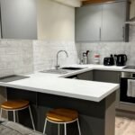 Horsham Serviced Accommodation with free parking near station, business parks and attractions. Ideal for business and leisure stays.Book now