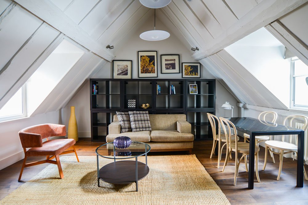 Modern London Holiday Accommodation near Bank, Cannon Street and London Bridge. Stay close to attractions, business hubs, and transport links.