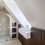 Modern London Holiday Accommodation near Bank, Cannon Street and London Bridge. Stay close to attractions, business hubs, and transport links.