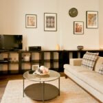 Modern London Holiday Accommodation near Bank, Cannon Street and London Bridge. Stay close to attractions, business hubs, and transport links.