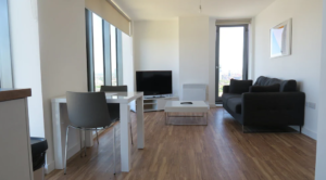 Explore Manchester Serviced Apartments with Urban Stay. Stay near Spinningfields, Deansgate, Old Trafford, and Etihad for short or long stays.