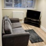 Horsham Serviced Accommodation with free parking near station, business parks and attractions. Ideal for business and leisure stays.Book now