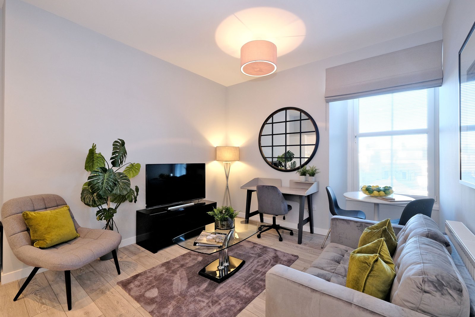 Aberdeen Corporate Rentals – City Centre Apartments | Urban stay Book-Aberdeen-Corporate-Rentals-at-Union-House.-Modern-serviced-apartments-in-the-city-centre,-perfect-for-business-and-leisure-stays.