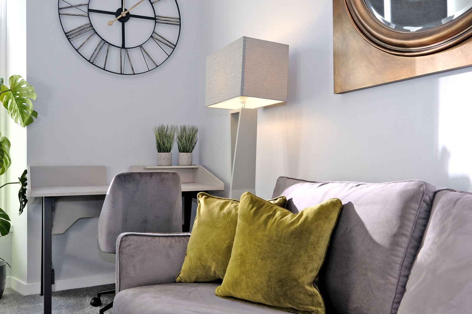 Aberdeen Corporate Rentals – City Centre Apartments | Urban stay Book-Aberdeen-Corporate-Rentals-at-Union-House.-Modern-serviced-apartments-in-the-city-centre,-perfect-for-business-and-leisure-stays.