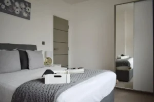 Serviced Apartments Hornchurch with modern comfort, parks, shops and quick London links – perfect for business or leisure. Book Now
