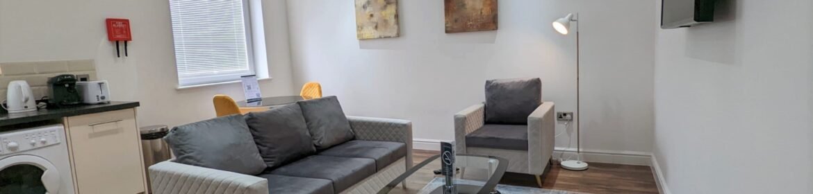 Serviced Accommodation in Swindon For Short Stays | Urban Stay Stay at 1 Sanford Street for modern Serviced accommodation in swindon. Enjoy transport links, attractions, shopping, & business hubs nearby.