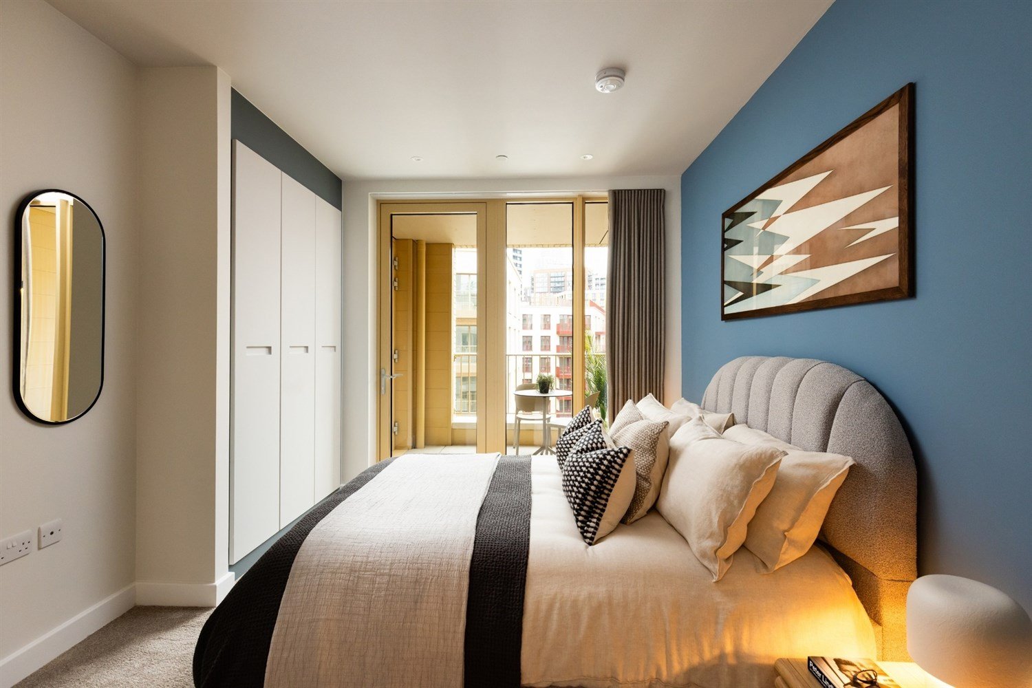 Luxury Battersea Serviced Accommodation at Nine Elms near transport, dining, shopping and business hubs in London’s Zone 1. Book Now