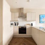 Stay at Short Let Apartments Plymouth in Mutley, Plymouth. Perfect for work or leisure, near transport, attractions, and local facilities.
