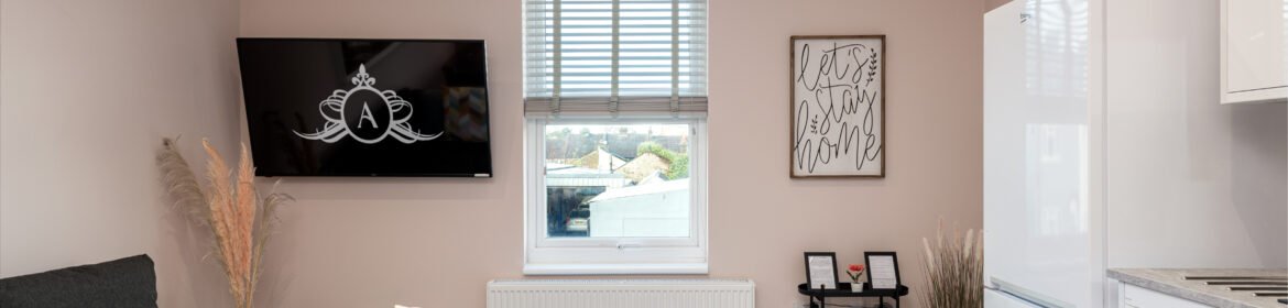 Short Let Apartments Medway For Leisure Stays | Urban Stay Modern short let apartments in Medway near transport, business parks & attractions. Ideal for professionals, tourists & families. Book Now