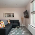 Modern short let apartments in Medway near transport, business parks & attractions. Ideal for professionals, tourists & families. Book Now