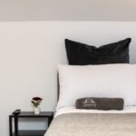 Modern short let apartments in Medway near transport, business parks & attractions. Ideal for professionals, tourists & families. Book Now