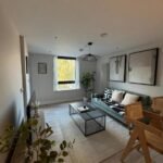 Modern holiday rentals Uxbridge West London. Book corporate accommodation and furnished short lets for holiday makers and business travellers. Book Now