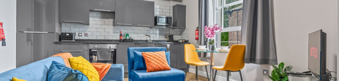 Nottingham Serviced Apartments For Leisure Stays | Urban Stay Book Nottingham Serviced Apartments near the city centre and train station. Our corporate accommodation is furnished with all bills included