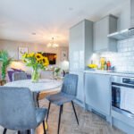 Luxury holiday rentals in Luton near the airport, business parks, and attractions. Perfect for short stays and corporate travel. Book Now