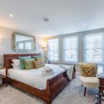 Luxury holiday rentals in Luton near the airport, business parks, and attractions. Perfect for short stays and corporate travel. Book Now