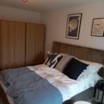 Modern holiday rentals Uxbridge West London. Book corporate accommodation and furnished short lets for holiday makers and business travellers. Book Now