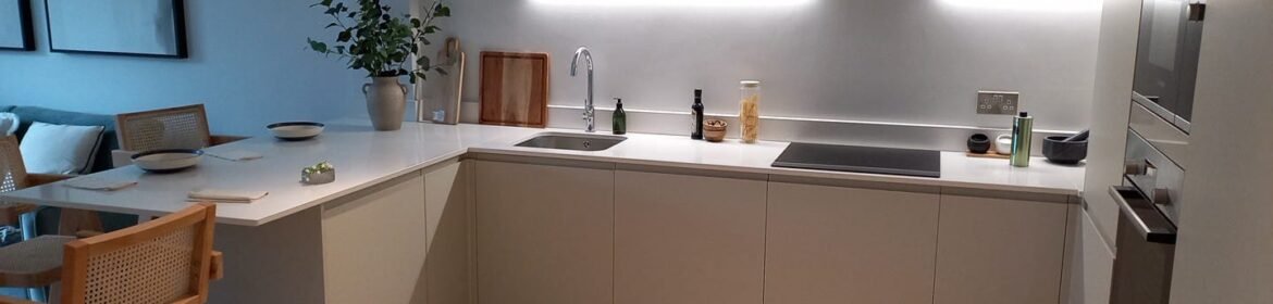 Holiday Rentals Uxbridge For Short & Long Stays | Urban Stay Modern holiday rentals Uxbridge West London. Book corporate accommodation and furnished short lets for holiday makers and business travellers. Book Now