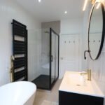 Stay at Short Let Apartments Farnborough with garden, parking, and modern amenities. Perfect for business & leisure near transport links.