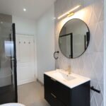 Stay at Short Let Apartments Farnborough with garden, parking, and modern amenities. Perfect for business & leisure near transport links.