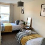 Stylish 2-bedroom Holiday Apartments Crawley, perfect for business and leisure. Close to transport links, shopping, and local attractions.