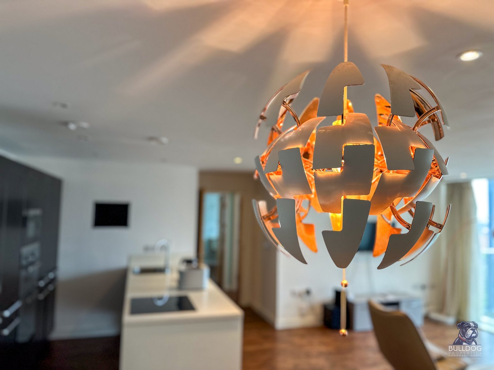 Short Let Apartments Portsmouth at Blue Building near Gunwharf Quays, shops, attractions, and transport links. Book Now