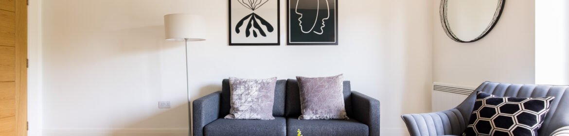 Holiday Rentals Staines-Upon-Thames For Short Stays Urban Stay Stay at Bridge Street for stylish holiday rentals in Staines-Upon-Thames. Enjoy riverside views,transport links, attractions & business hubs.