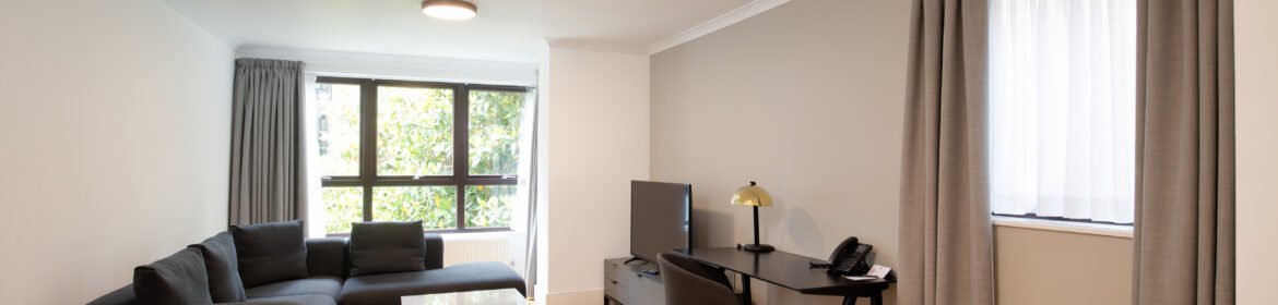 Kensington Serviced Accommodation For Short Stays | Urban Stay Kensington High Street Apartment offers Kensington Serviced Accommodation with Wi-Fi, parking, and great links to transport and attractions.