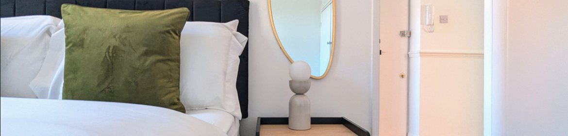 Serviced Apartments High Wycombe – Corporate Accommodation Book Serviced Apartments High Wycombe near Buckinghamshire New University & Wycombe Hospital. We Offer The Best Corporate Rates!