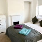 Short Let Apartments Didcot offers modern stays near Didcot Parkway, Harwell Campus, and top attractions in Oxfordshire. Book Now