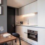 Modern serviced apartments in Aldgate, London – close to Brick Lane and Tower Bridge. Ideal for business and leisure stays. Book Now