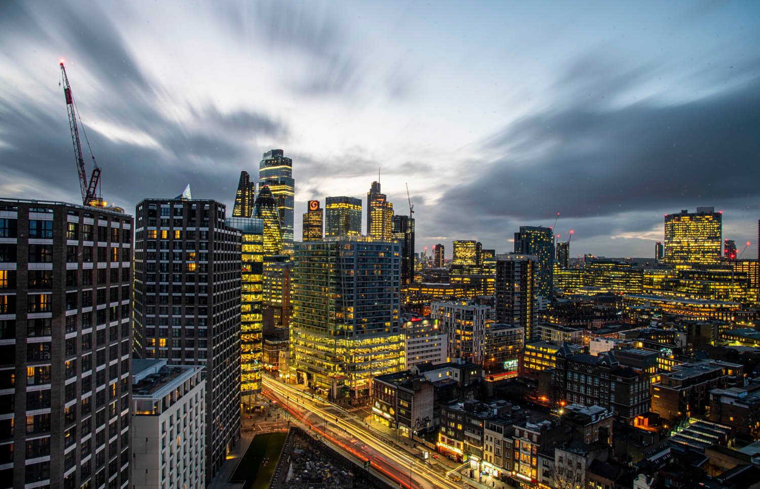 Modern serviced apartments in Aldgate, London – close to Brick Lane and Tower Bridge. Ideal for business and leisure stays. Book Now